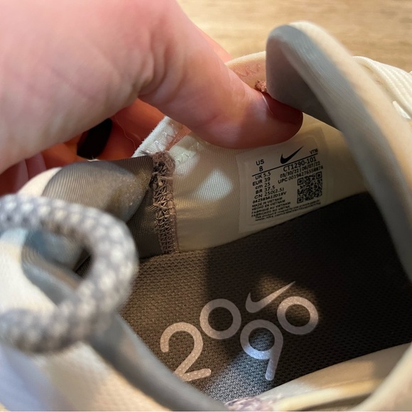 Nike Air Max 2090 CT1290-101 Beige White Running Shoes Sneakers Women’s Size 8 - Picture 5 of 5